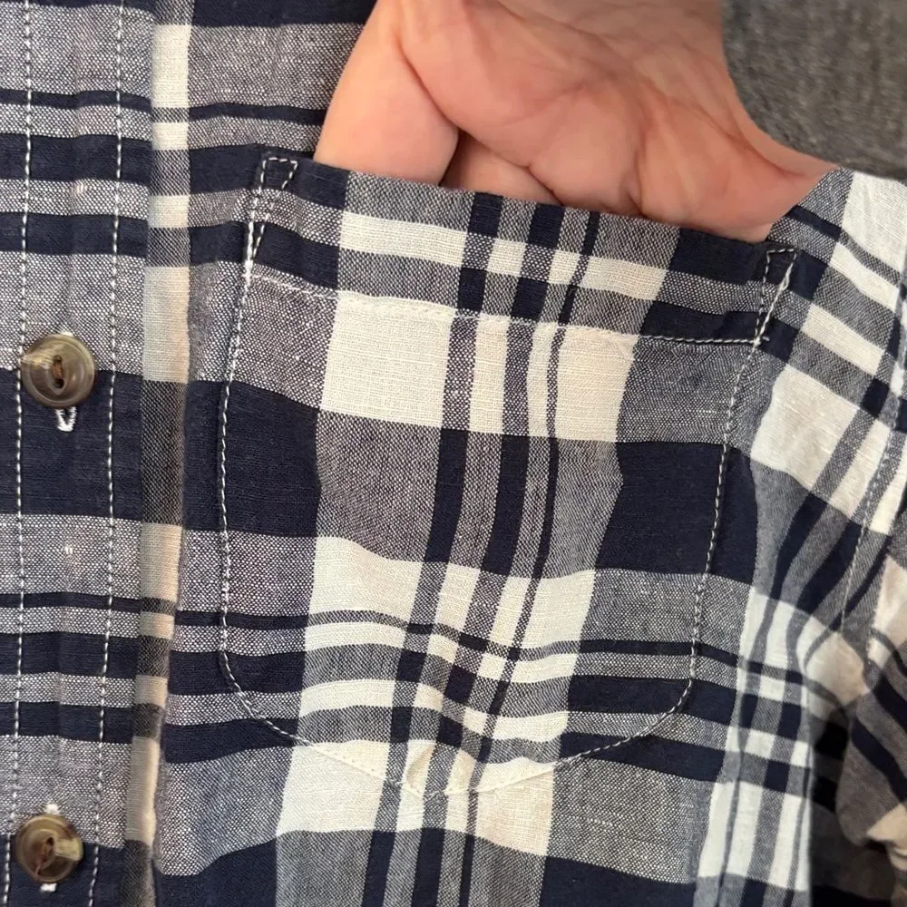 The North Face mens linen cotton plaid long sleeve hiking camping button down MD